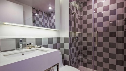 King Room Near Houghton Hall Arts Community NYC 6 Luxury Bookings