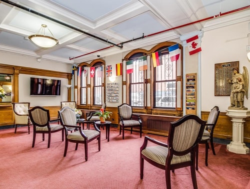 Double Room Near Philippe Liquors NYC 7 Luxury Bookings