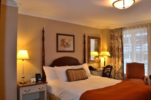 Superior Queen Room Near Harrys NYC 3 Luxury Bookings