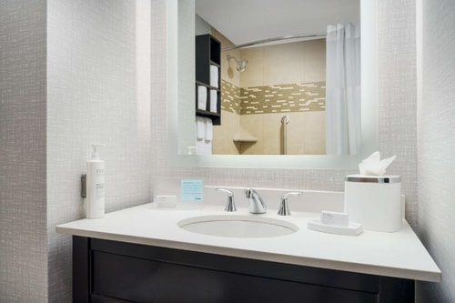 Double Room Near Yard House NYC 4 Luxury Bookings