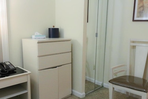 Standard Queen Room Near Balsley Park NYC 12 Luxury Bookings