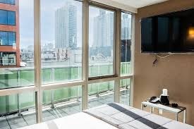 Deluxe Queen Room Near Wheels school NYC 5 Luxury Bookings