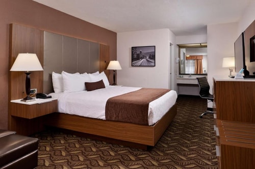 King Room Near Cinemark Howard Hughes LA 4 Luxury Bookings