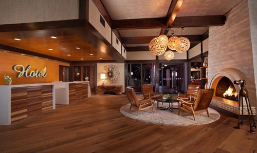 Deluxe King Room Near Vista Pointe LA 4 Luxury Bookings