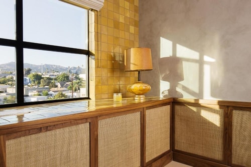 Studio King Near Bulan Thai Vegetarian Kitchen LA 4 Luxury Bookings