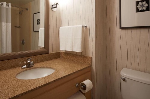King Room Near Airport Spectrum Lax Parking LA 3 Luxury Bookings