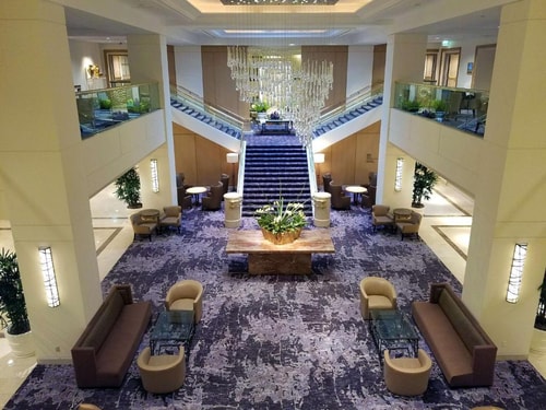 King Room Near Airport Spectrum Lax Parking LA 6 Luxury Bookings