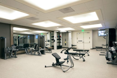 King Room Near Airport Spectrum Lax Parking LA 13 Luxury Bookings