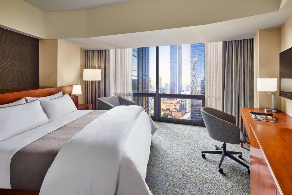 Guest room  Near Desuar Los Angeles Spa LA Luxury Bookings