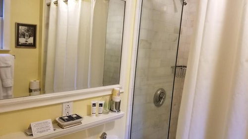 Tabor Studio Near Jackson Square NYC 10 Luxury Bookings