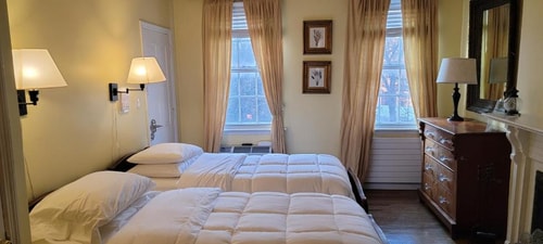 Tabor Studio Near Jackson Square NYC Luxury Bookings