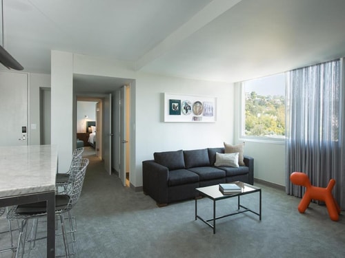 King Suite Near The Comedy Store LA 2 Luxury Bookings