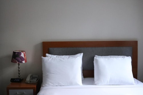 Queen Room Near Salsa Sabrosa NYC 7 Luxury Bookings