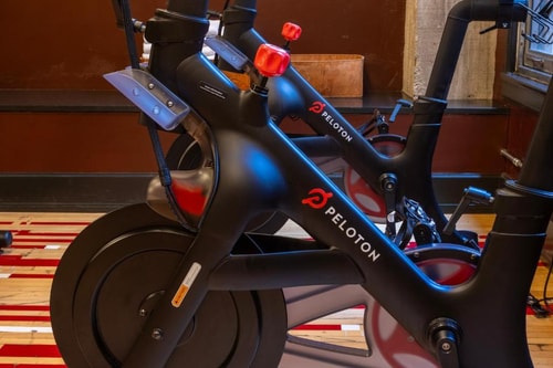 King Near Joes Auto Parks LA 12 Luxury Bookings