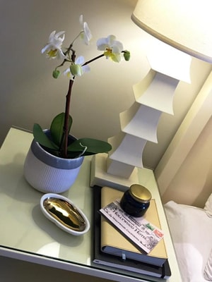 Standard Queen Room Near Barnsdall Art Park LA 2 Luxury Bookings