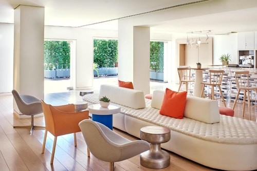 Standard King Room Near Sunset Blvd Piazza Del LA 6 Luxury Bookings