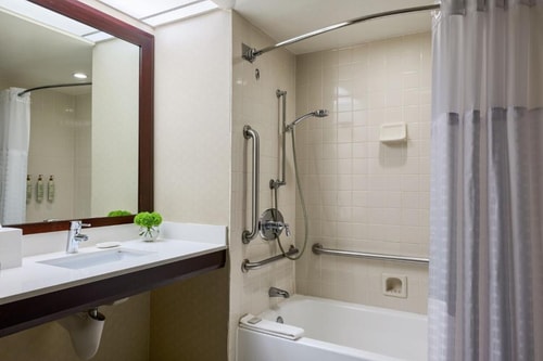 Guest Room Near Studio 12 Bar & Lounge LA 5 Luxury Bookings