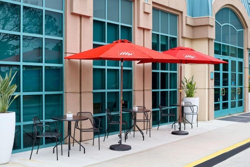 Guest Room Near Studio 12 Bar & Lounge LA 12 Luxury Bookings