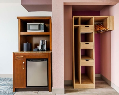 King Room Near Krina Shah ORL 2 Luxury Bookings