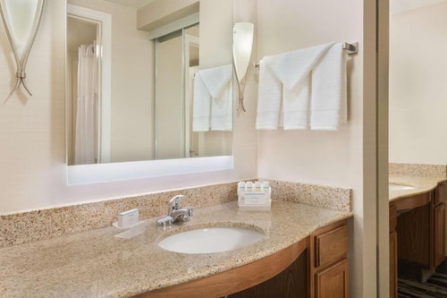One Bedroom King Suite Near Walgreens ORL 3 Luxury Bookings
