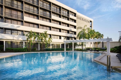 Standard Queen Room Near 7 Eleven ORL 14 Luxury Bookings