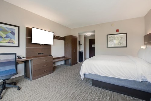King Room Near Boston Lobster Feast ORL 1 Luxury Bookings