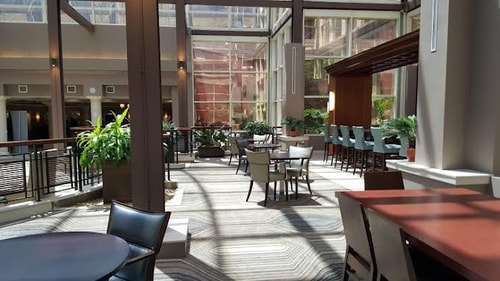 Standard Queen Room Near 7 Eleven ORL 11 Luxury Bookings