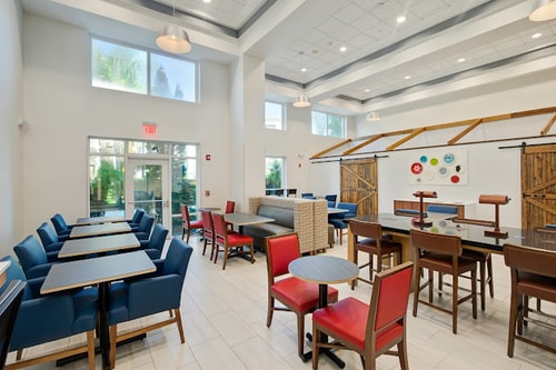 King Room Near Boston Lobster Feast ORL 5 Luxury Bookings