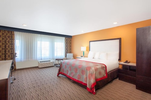 King Room Near Tellefson Park LA 1 Luxury Bookings