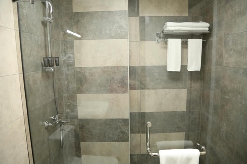 Standard Studio Near Century Mall Fujairah 6 Luxury Bookings