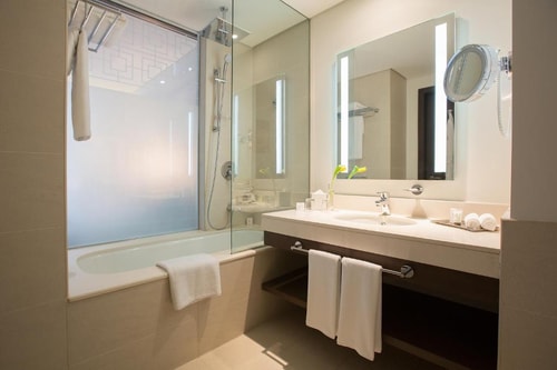 Superior King Room Near Fujairah Mall 4 Luxury Bookings