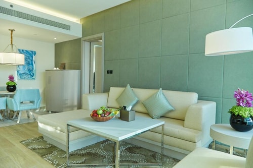Deluxe King Suite Near Zayed Heritage Center 1 Luxury Bookings