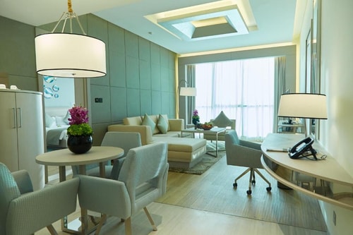 Deluxe King Suite Near Zayed Heritage Center 2 Luxury Bookings
