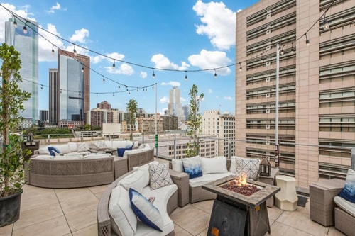 Standard Apartment Near Regent Theater LA 11 Luxury Bookings