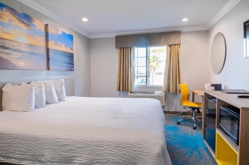 King Room Near Fia Restaurant LA 1 Luxury Bookings