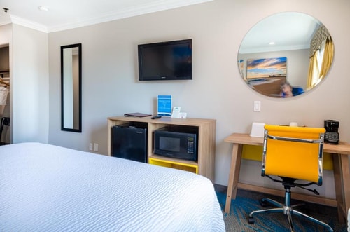 King Room Near Fia Restaurant LA 5 Luxury Bookings