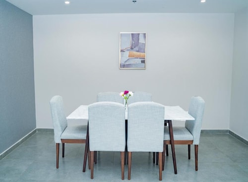 Three Bedroom Apartment Near Safeer Mall 5 Luxury Bookings