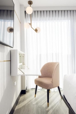 King Room Near Parking Hollywood Farmers Market LA 3 Luxury Bookings