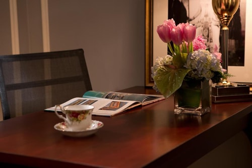 Club King Room Near Los Angeles Central Library LA 1 Luxury Bookings