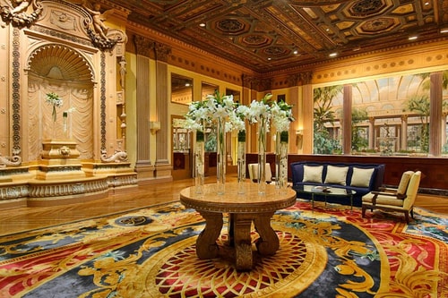 Club King Room Near Los Angeles Central Library LA 4 Luxury Bookings