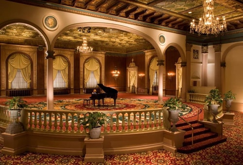 Club King Room Near Los Angeles Central Library LA 7 Luxury Bookings
