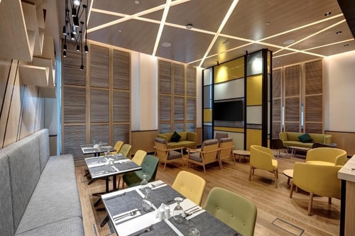 Classic Room Near Eiffel Gardens 3 Dubai 8 Luxury Bookings