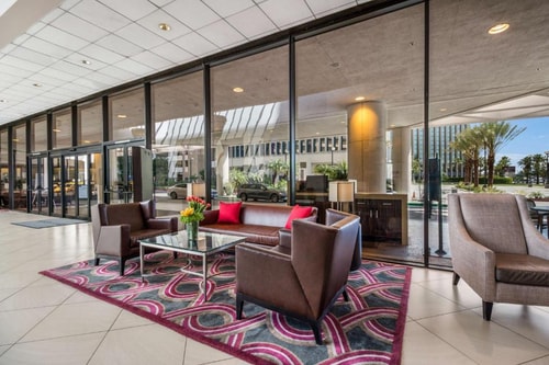 Deluxe Room Near  American Tours International LA 9 Luxury Bookings