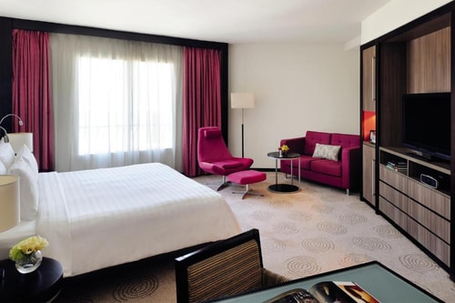 Superior Room Near Abu Bakar Metro Station Luxury Bookings