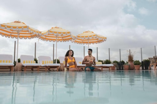 King Room Near Mad Lab Hollywood LA 14 Luxury Bookings