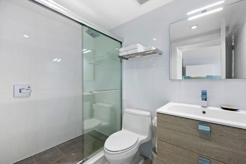 One Bedroom Suite Near Maru Consign MIA 6 Luxury Bookings