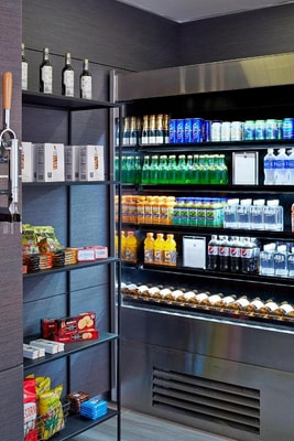 King Room Near King Starbucks MIA 9 Luxury Bookings