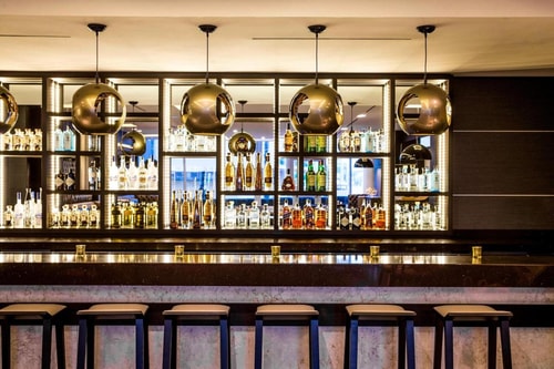 King Room Near King Starbucks MIA 10 Luxury Bookings