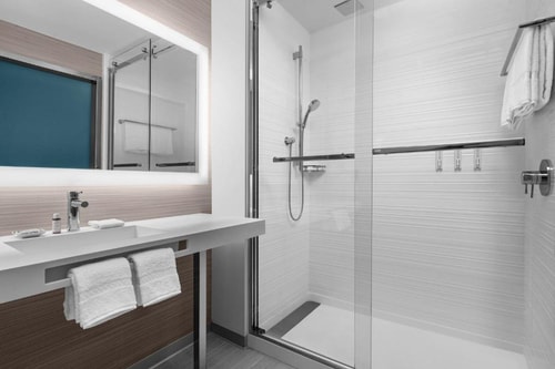 Standard King Room Near The Underline MIA 4 Luxury Bookings