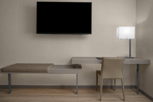 Guest Room Near Dadeland Mall MIA 2 Luxury Bookings